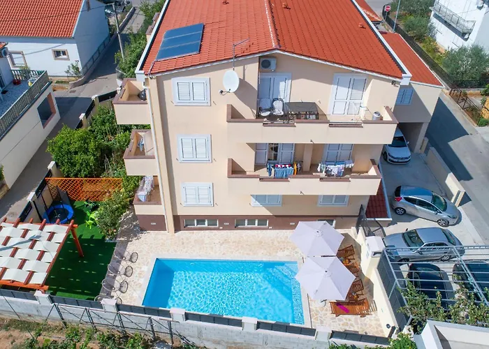 2 Bedroom Awesome In * Zadar