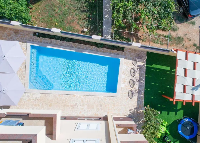 2 Bedroom Awesome In * Zadar