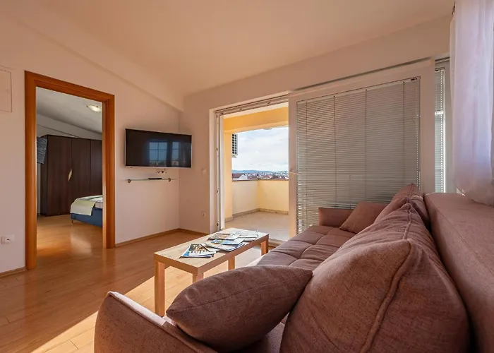 2 Bedroom Awesome In Zadar