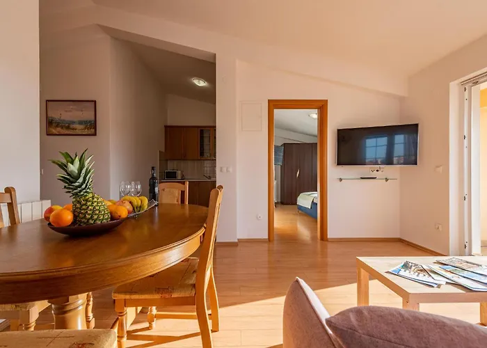 2 Bedroom Awesome In *